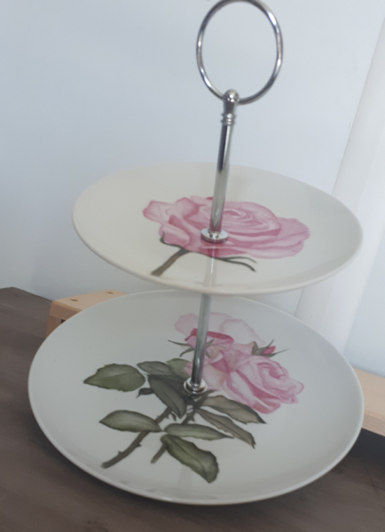 2020 Etagere Porzellan
