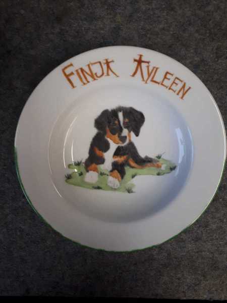 Kinderteller handbemalt Hund
