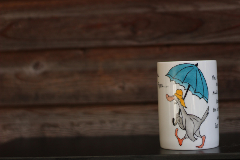Tasse aus Porzellan handbemalt - Bern 10