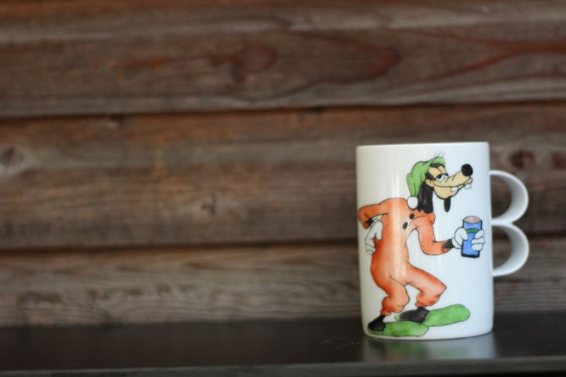 Tasse aus Porzellan handbemalt - Bern 11